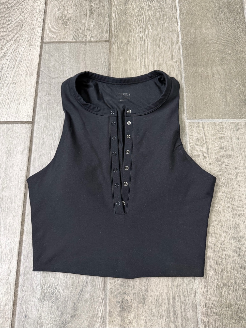 Abercrombie & Fitch Black Sleeveless Snap-Front Crop Top